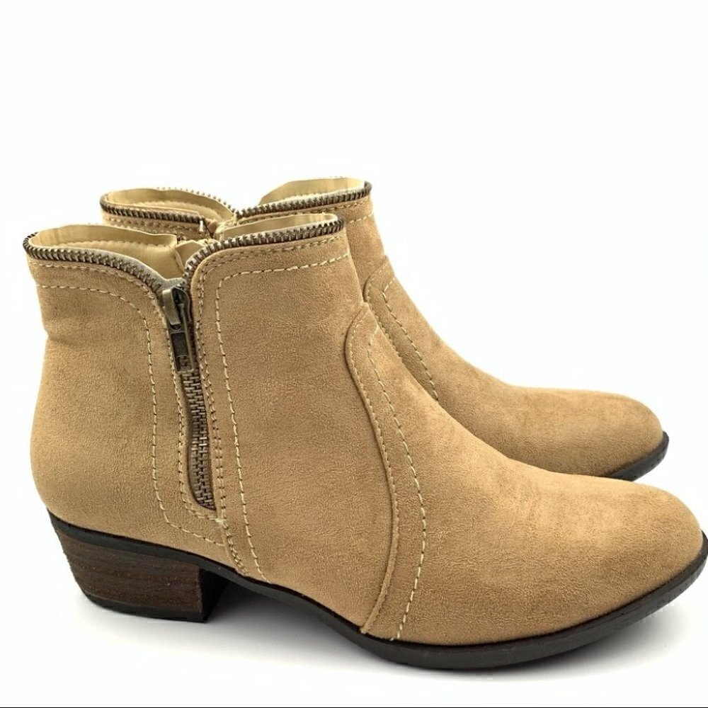 Just fab Tuvee ankle booties 7 37.5 tan western